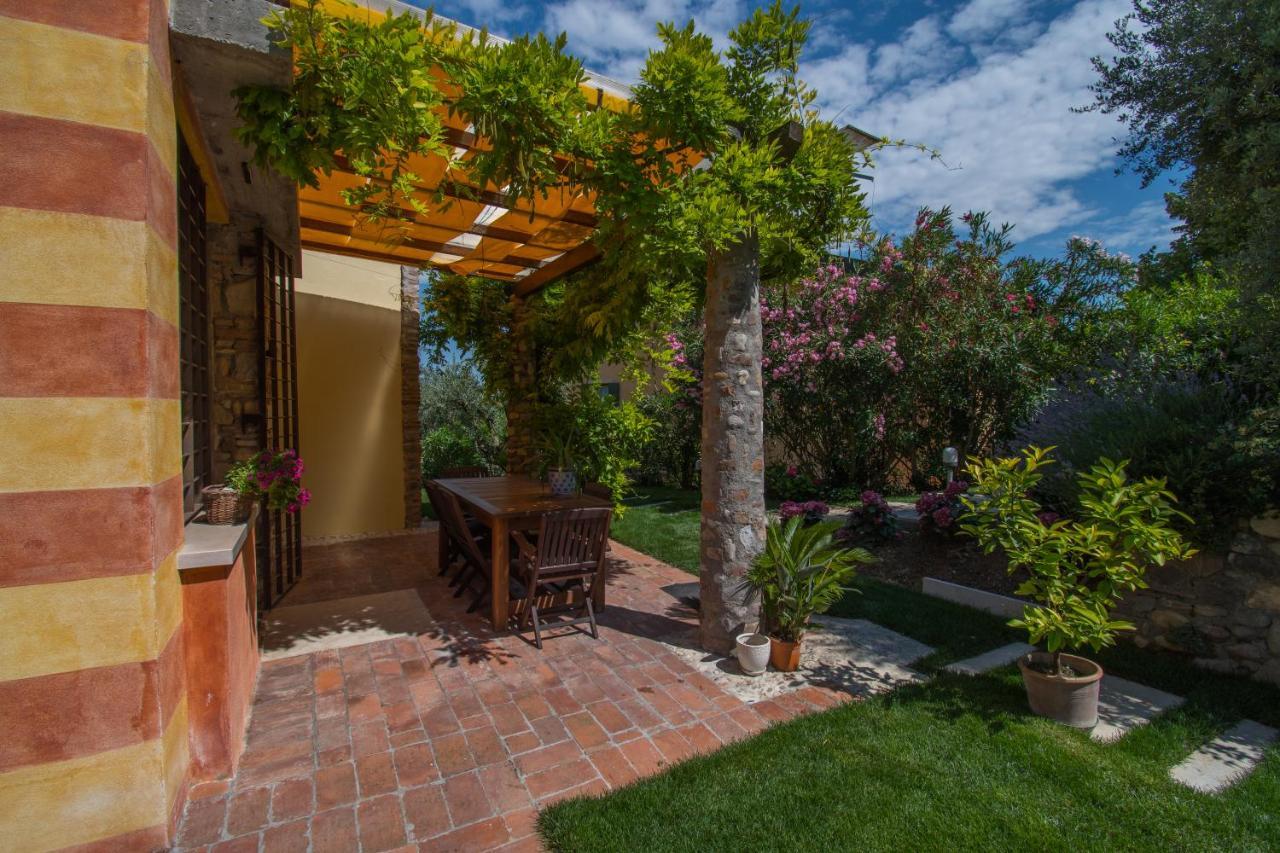 Sesto Armonico B&B Palazzolo  Екстериор снимка